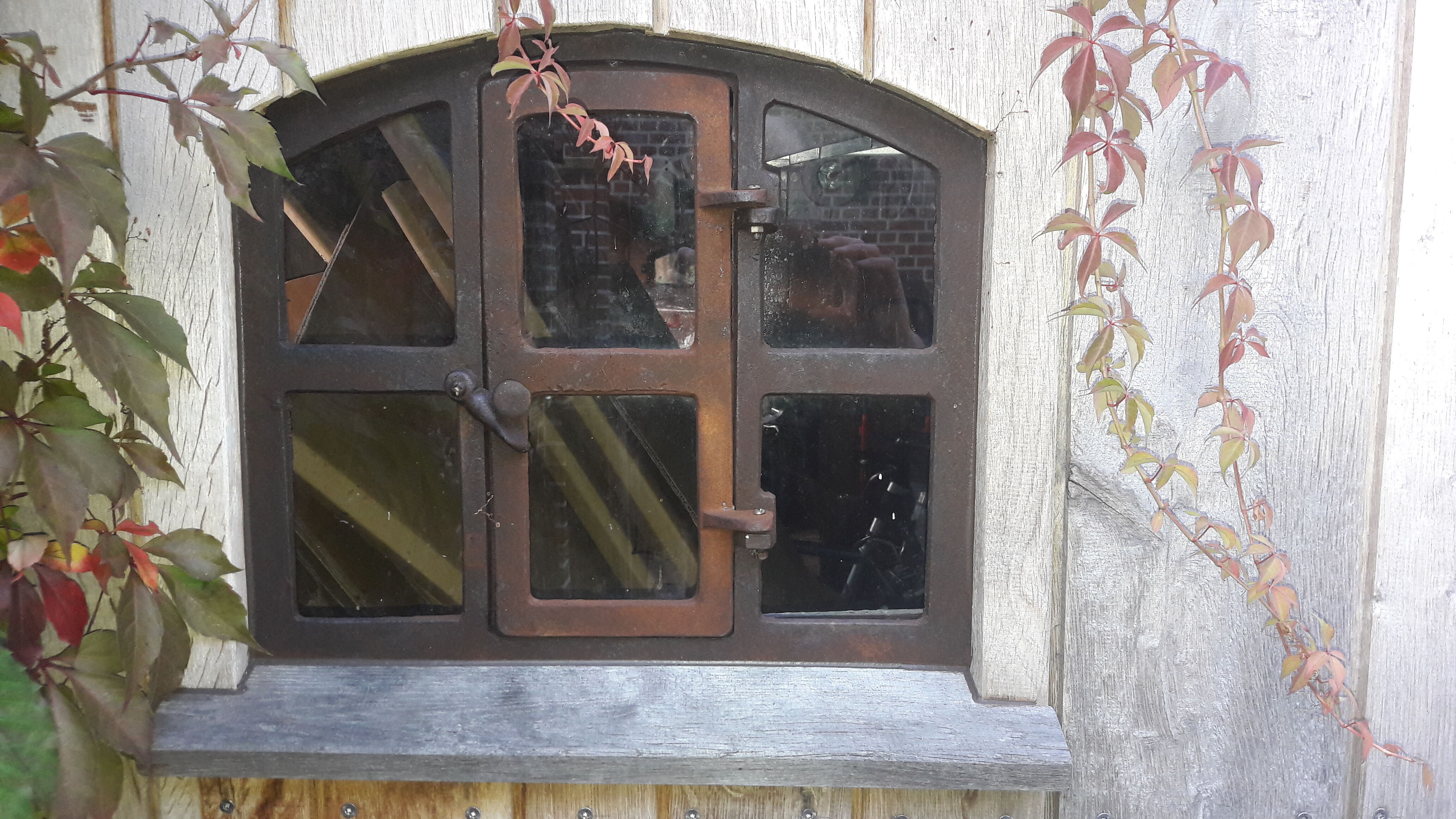 Gussfenster Eisenfenster Antikfenster Stallfenster Fenster